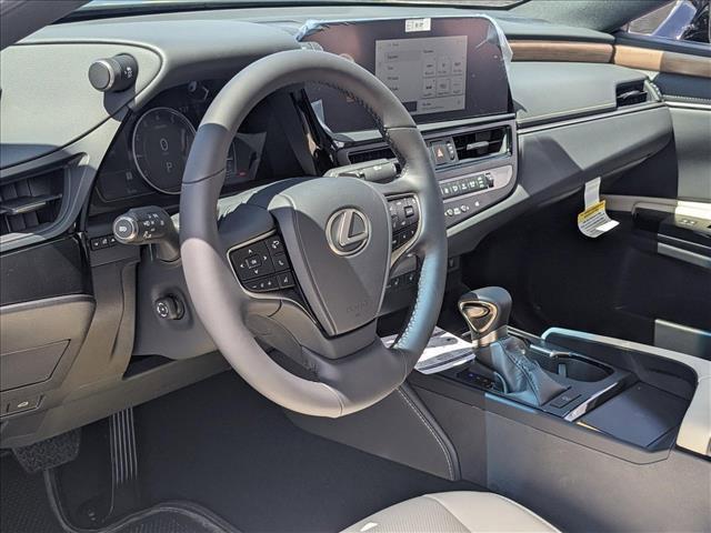 new 2025 Lexus ES 350 car, priced at $48,044