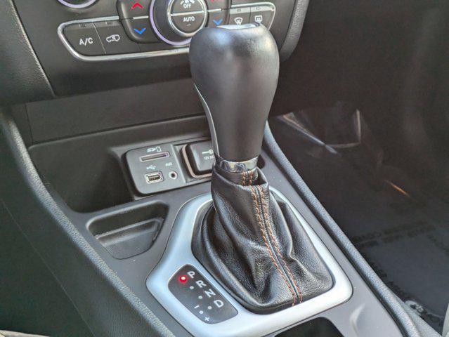 used 2015 Jeep Cherokee car, priced at $10,725