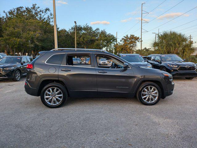 used 2015 Jeep Cherokee car, priced at $10,725