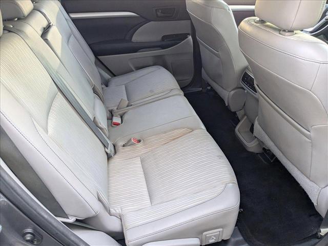 used 2015 Toyota Highlander car, priced at $19,994