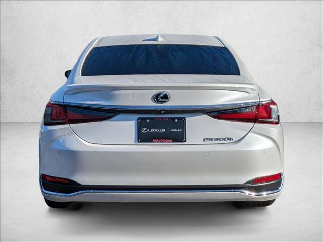 new 2025 Lexus ES 300h car, priced at $54,700