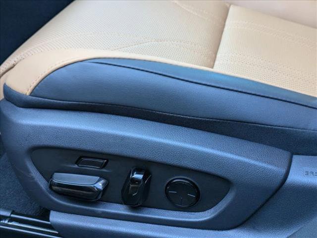 new 2025 Lexus ES 300h car, priced at $54,700