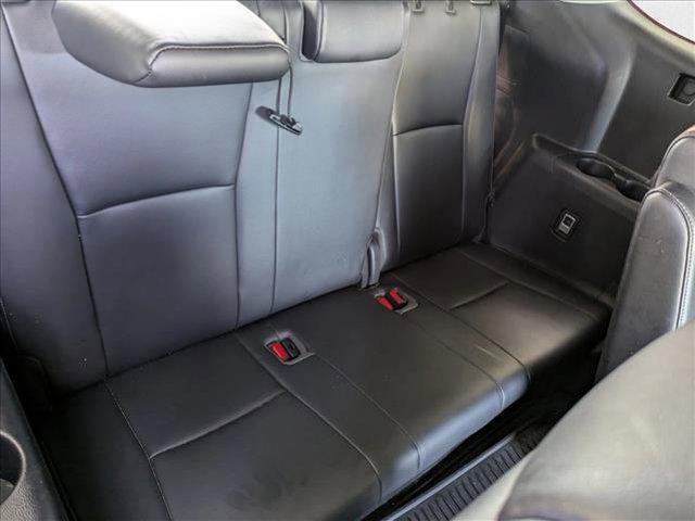 used 2020 Toyota Highlander car, priced at $22,555
