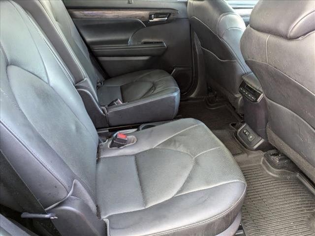 used 2020 Toyota Highlander car, priced at $22,555
