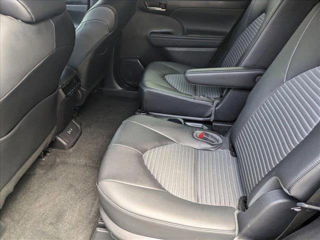 used 2023 Toyota Highlander car, priced at $41,214
