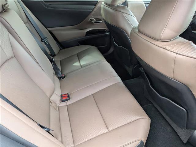 used 2023 Lexus ES 300h car, priced at $40,219