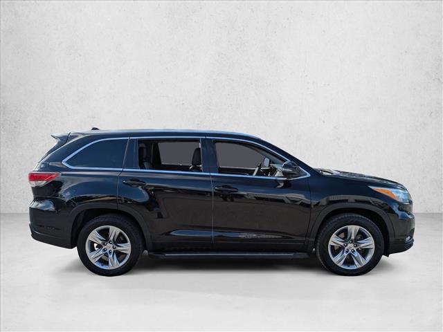 used 2015 Toyota Highlander car, priced at $18,455