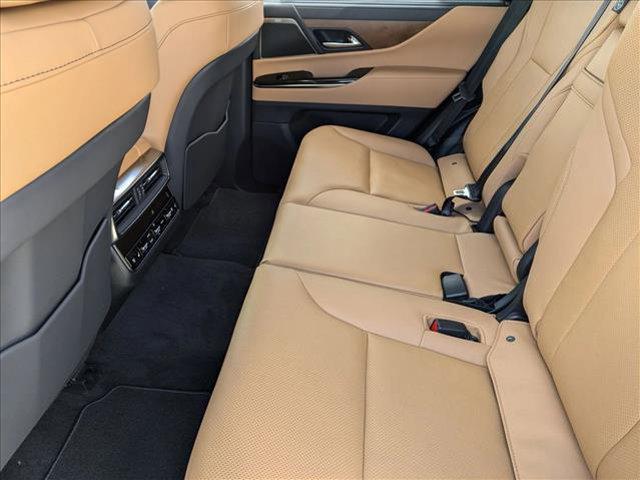 new 2025 Lexus LX 600 car, priced at $118,070
