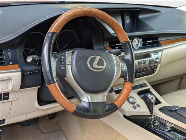 used 2015 Lexus ES 300h car, priced at $15,750