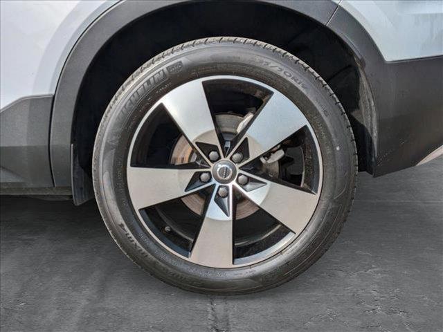 used 2020 Volvo XC40 car, priced at $23,355
