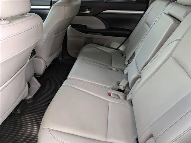 used 2019 Toyota Highlander car, priced at $23,405