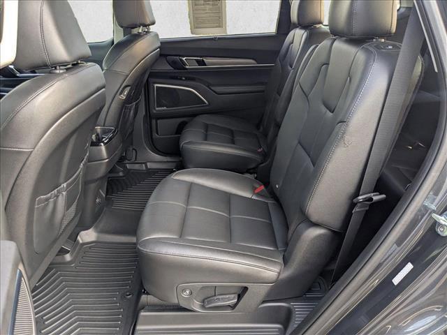 used 2022 Kia Telluride car, priced at $30,494