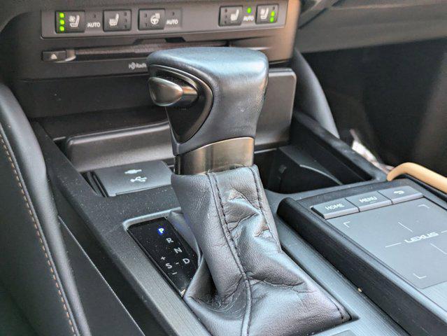 used 2022 Lexus ES 350 car, priced at $34,395