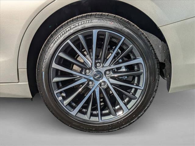 new 2025 Lexus ES 300h car, priced at $48,243