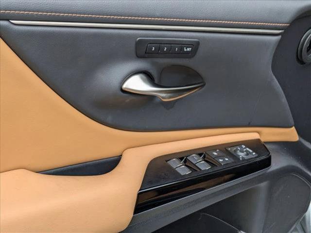 used 2022 Lexus ES 350 car, priced at $35,455