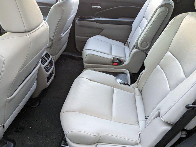 used 2022 Honda Pilot car, priced at $37,994