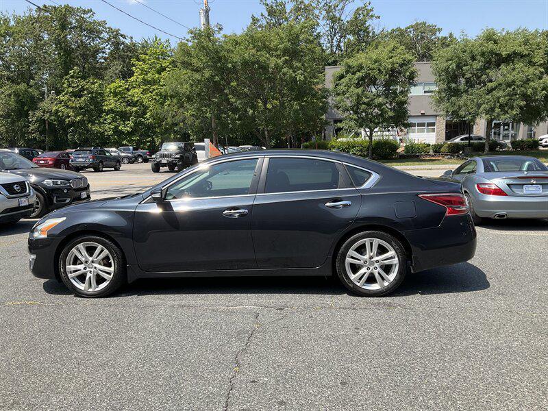 used 2013 Nissan Altima car, priced at $9,495
