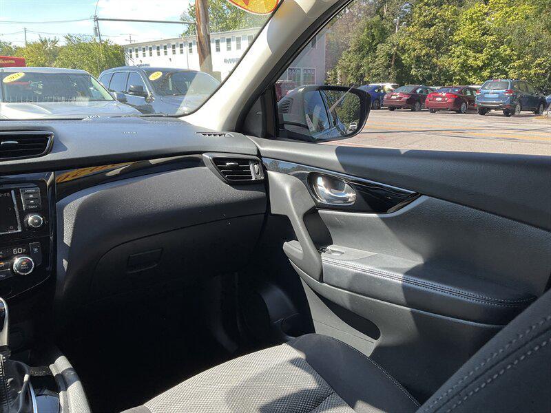 used 2020 Nissan Rogue Sport car, priced at $12,995