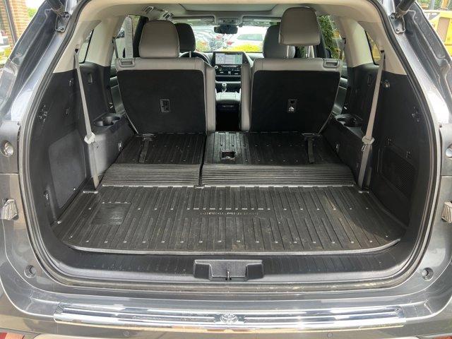 used 2021 Toyota Highlander Hybrid car, priced at $37,400