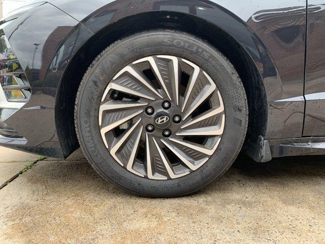used 2024 Hyundai Sonata Hybrid car, priced at $31,000