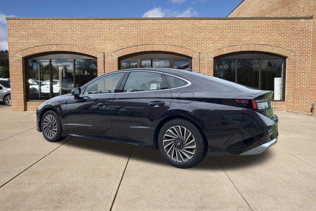 used 2024 Hyundai Sonata Hybrid car, priced at $31,000