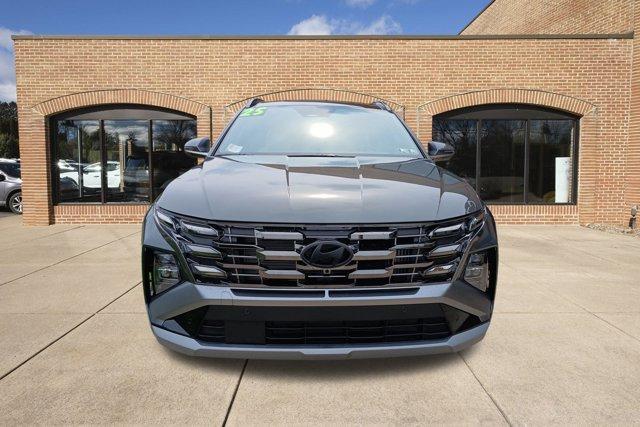 new 2025 Hyundai TUCSON Hybrid car, priced at $42,242