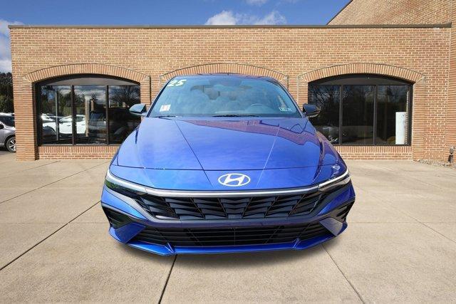 new 2025 Hyundai Elantra car, priced at $24,278