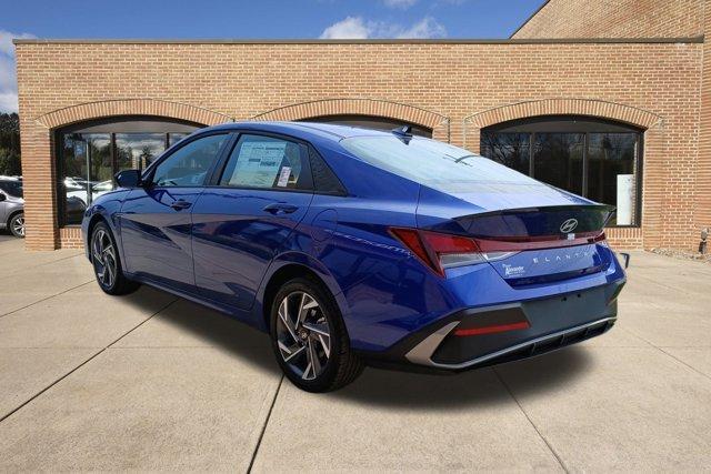new 2025 Hyundai Elantra car, priced at $24,278