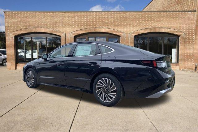 new 2025 Hyundai Sonata Hybrid car, priced at $38,271