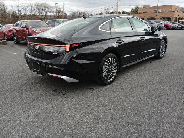 new 2025 Hyundai Sonata Hybrid car