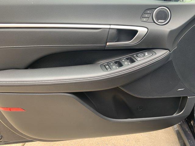 new 2025 Hyundai Sonata Hybrid car, priced at $38,271