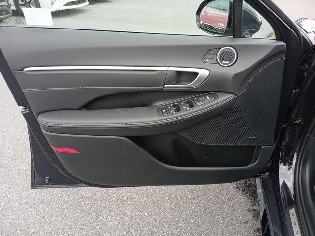 new 2025 Hyundai Sonata Hybrid car