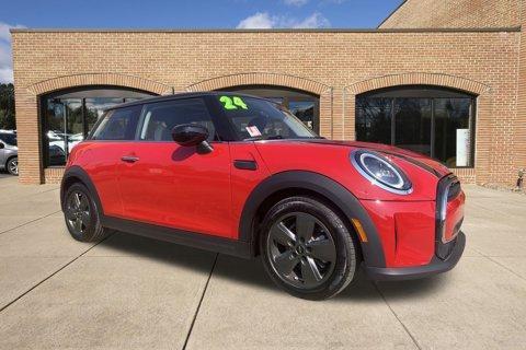used 2024 MINI Hardtop car, priced at $27,200