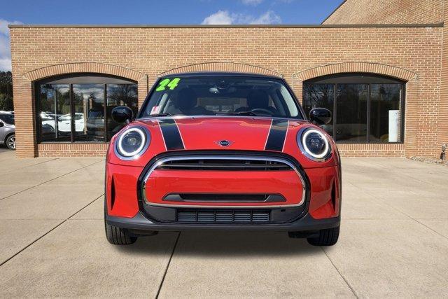 used 2024 MINI Hardtop car, priced at $26,800