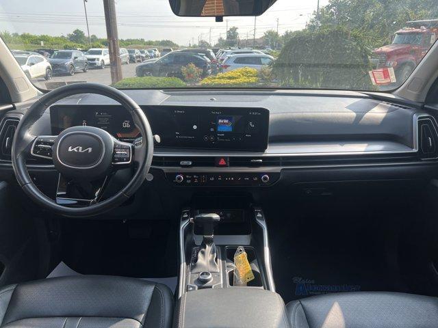 used 2024 Kia Sorento car, priced at $27,500