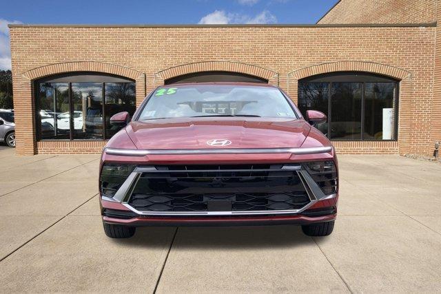 new 2025 Hyundai Sonata Hybrid car, priced at $32,681
