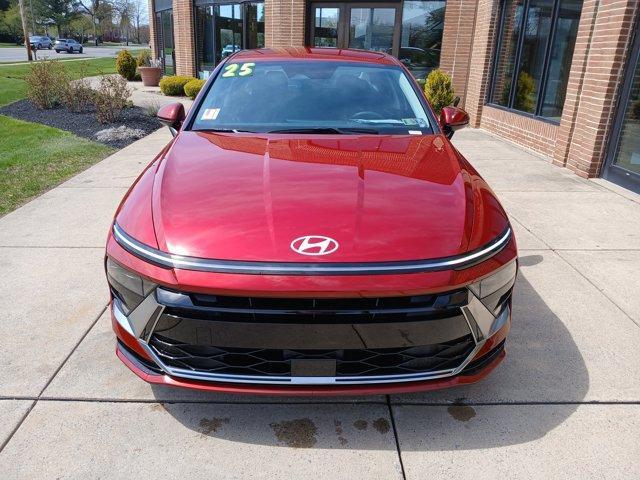 new 2025 Hyundai Sonata Hybrid car, priced at $32,681