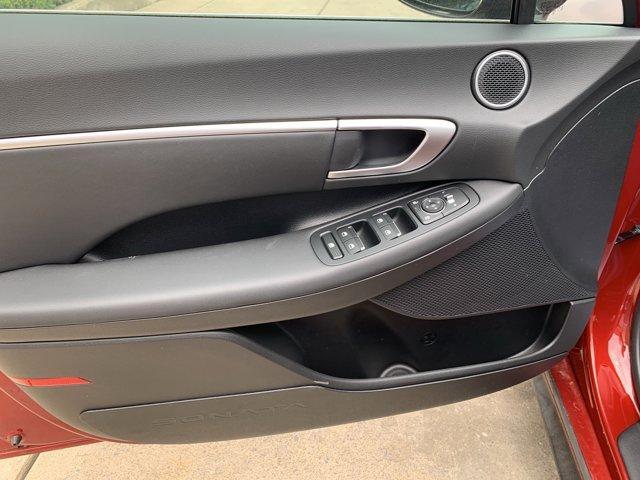 new 2025 Hyundai Sonata Hybrid car, priced at $32,681