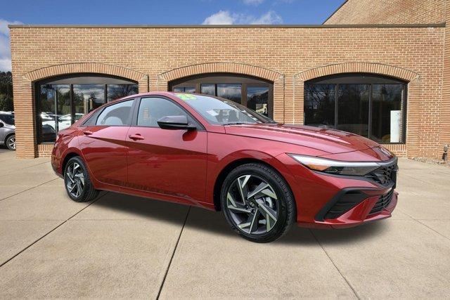 new 2025 Hyundai Elantra car, priced at $24,876