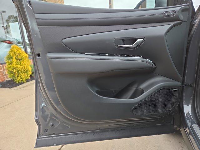 new 2026 Hyundai TUCSON Hybrid car, priced at $43,152