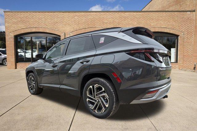 new 2026 Hyundai TUCSON Hybrid car, priced at $43,152