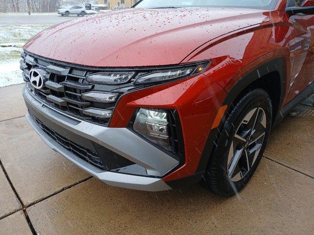 new 2025 Hyundai TUCSON Hybrid car, priced at $37,638