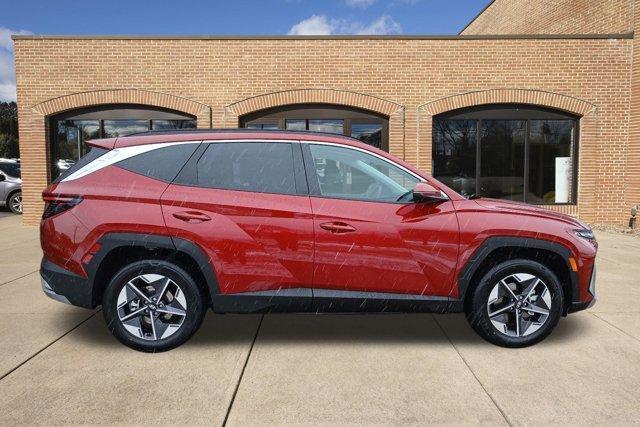 new 2025 Hyundai TUCSON Hybrid car, priced at $37,638