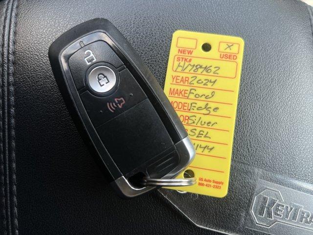 used 2024 Ford Edge car, priced at $23,500