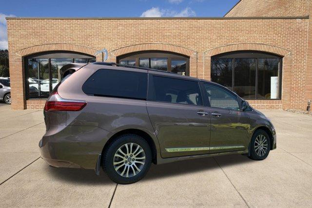 used 2020 Toyota Sienna car, priced at $28,500