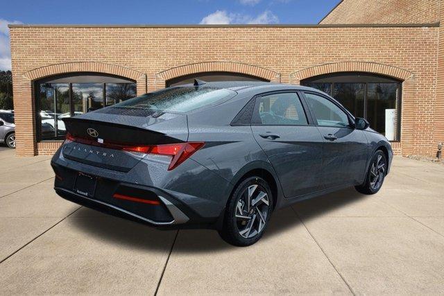 new 2025 Hyundai Elantra car, priced at $24,161