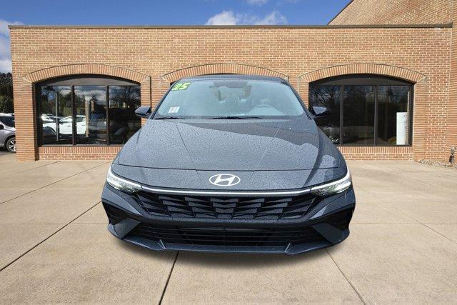 new 2025 Hyundai Elantra car, priced at $24,161