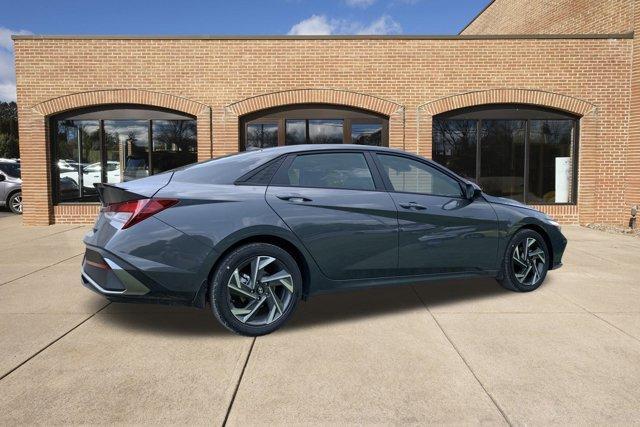 new 2025 Hyundai Elantra car, priced at $24,161