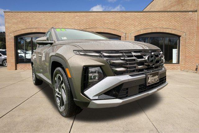 new 2025 Hyundai TUCSON Hybrid car, priced at $43,505