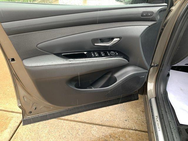 new 2025 Hyundai TUCSON Hybrid car, priced at $43,505